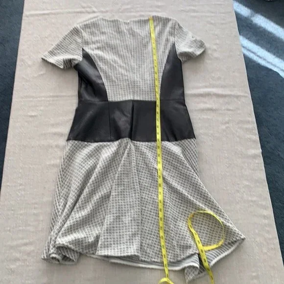 Tibi Faux Leather Panel Fit & Flare Jacquard Mini Dress US 4 Black Grey - Picture 4 of 7